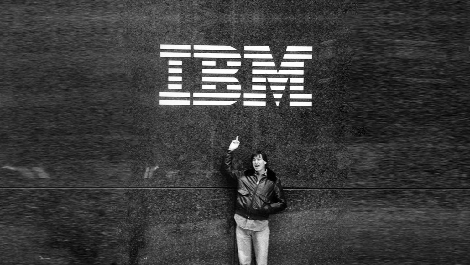 Пророческий жест. Чуть позже Джобс обставил единоличного монополиста IBM и смог создать новую, совершенно иную культуру потребления в нише электроники.